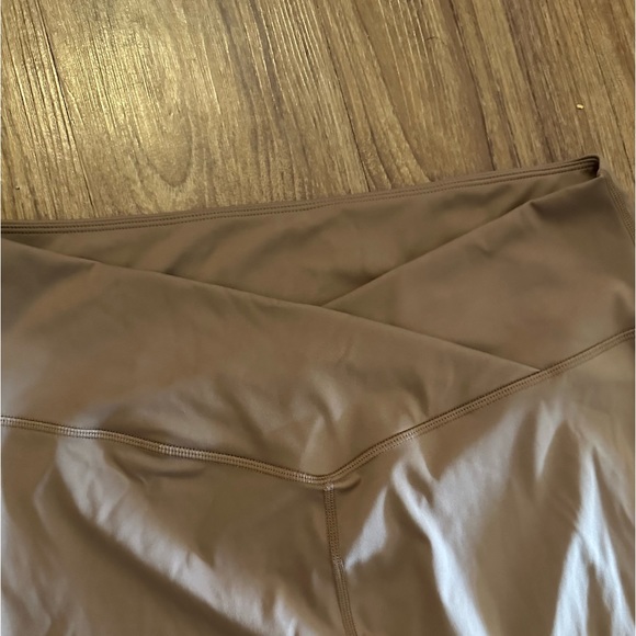 BE. Activewear Brown Leggings - Picture 3 of 5